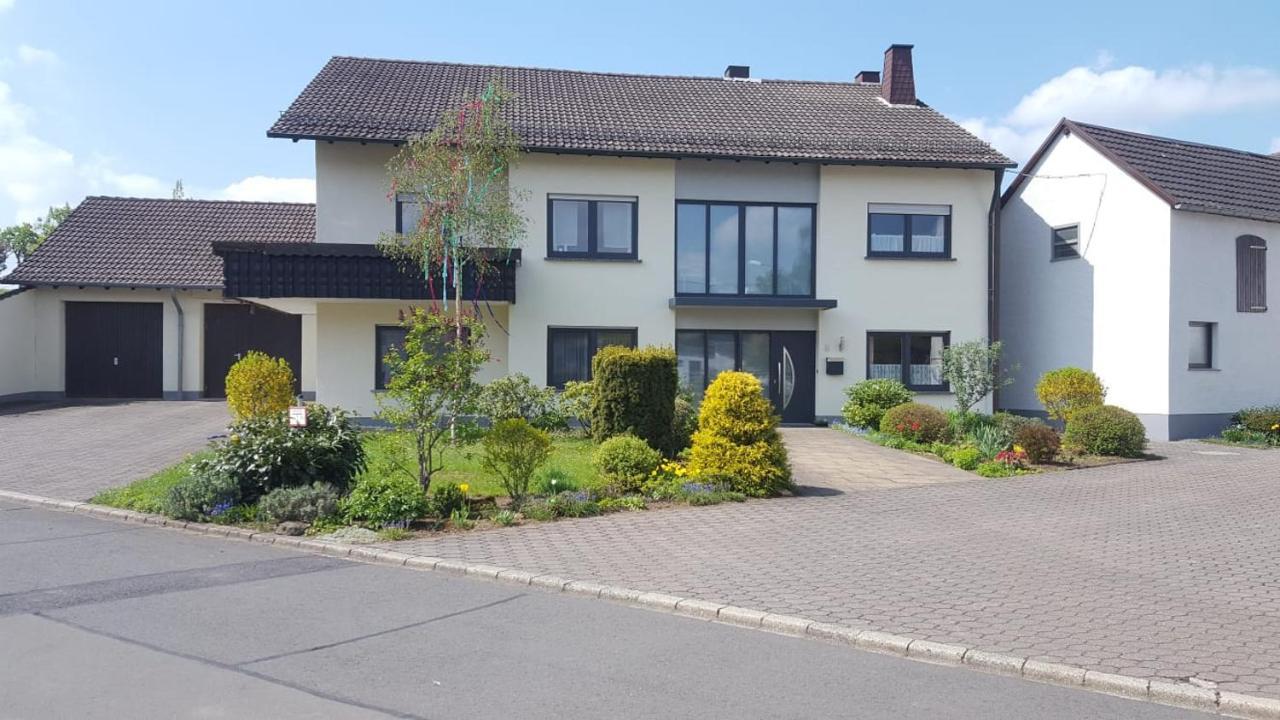 Ferienwohnung Christina Hinterweiler Экстерьер фото